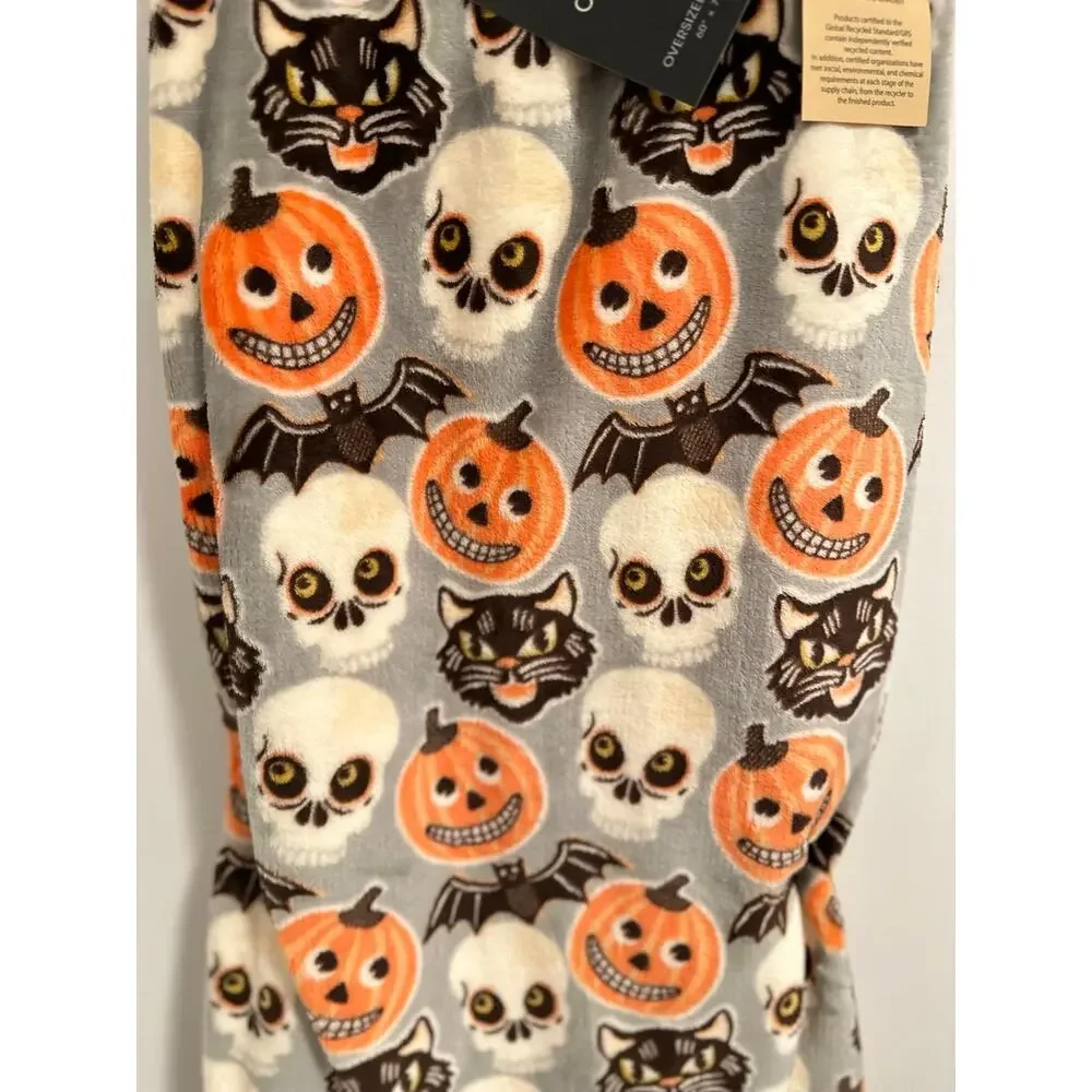 Cynthia Rowley Throw Blanket Fleece Vintage Retro Halloween Skulls Cats Bats NWT